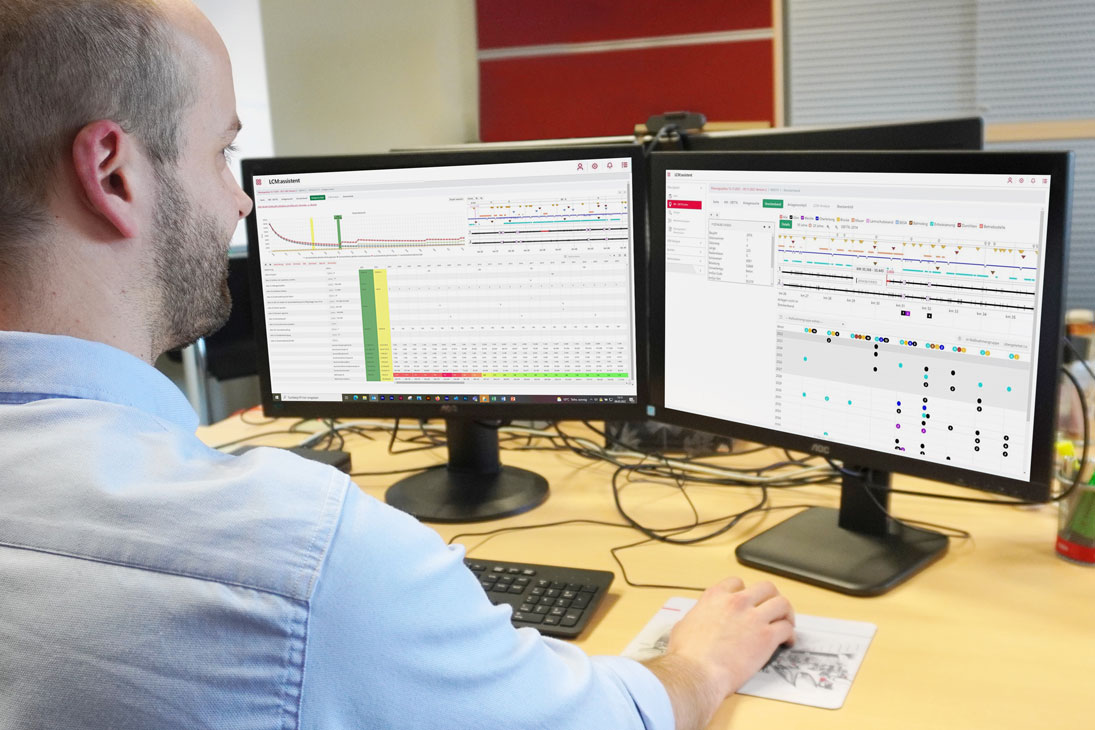 © ÖBB / Steyrer Mitarbeiter arbeitet mit dem Programm lmcassistent